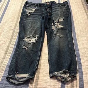 American eagle Tomgirl 16 short with stretch. Distressed. Button fly. Like new
